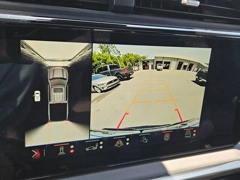 Used 2024 GMC Sierra 1500 AT4 w/ AT4 Preferred Package image 21