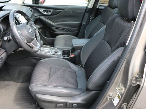 Used 2021 Subaru Forester Premium AWD/4WD image 26