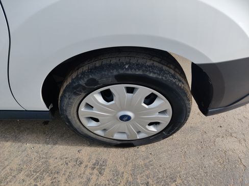 Used 2022 Ford Transit Connect XL image 12