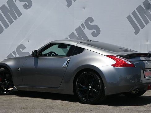Used 2014 Nissan 370Z Touring w/ Sport Package RWD image 7