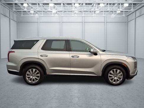 Certified 2024 Hyundai Palisade SEL FWD image 7