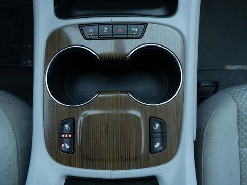 Used 2021 GMC Acadia SLE w/ Driver Convenience Package image 20