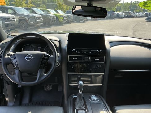 Used 2023 Nissan Armada SL w/ Midnight Edition Package AWD/4WD image 11