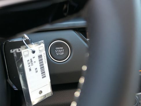 New 2026 Kia Seltos SX image 16