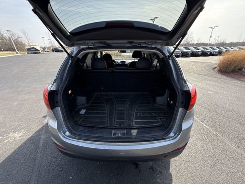 Used 2012 Hyundai Tucson GLS image 18