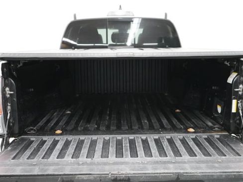 Used 2020 Toyota Tacoma TRD Off-Road w/ Technology Package AWD/4WD image 40