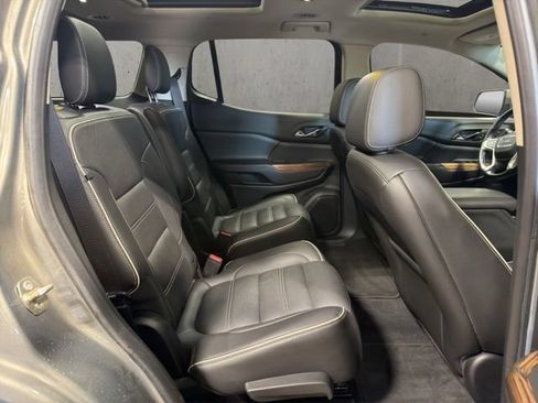 Used 2019 GMC Acadia Denali w/ Technology Package AWD/4WD image 23