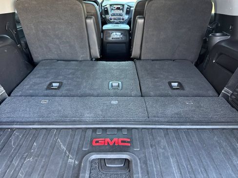 Used 2019 GMC Yukon Denali w/ Denali Ultimate Package AWD/4WD image 16