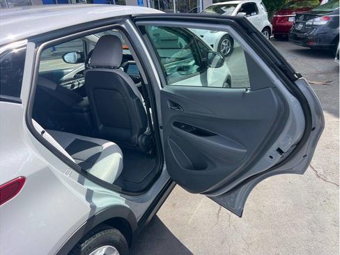 Used 2020 Chevrolet Bolt LT FWD image 6