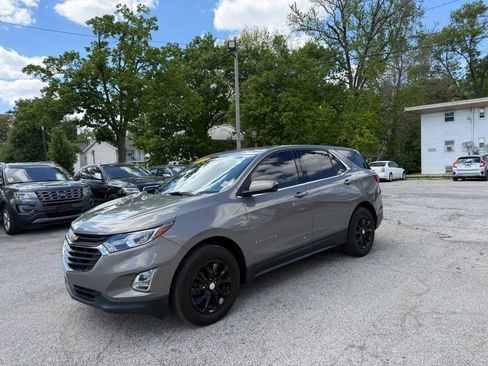 Used 2019 Chevrolet Equinox LT FWD image 3