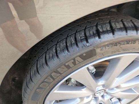 Used 2025 MAZDA MAZDA3 s image 29