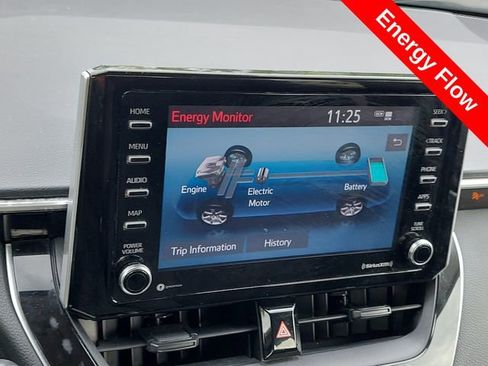 Used 2021 Toyota Corolla LE FWD image 18