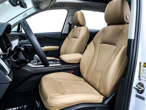 Used 2025 Audi Q7 3.0T Premium Plus w/ Premium Plus Package image 18