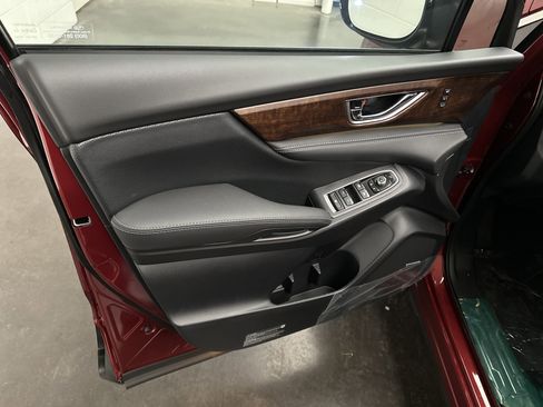 New 2025 Subaru Ascent Touring w/ Popular Package #2 image 19