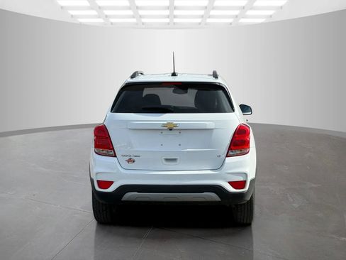 Used 2019 Chevrolet Trax LT w/ LT Convenience Package image 4