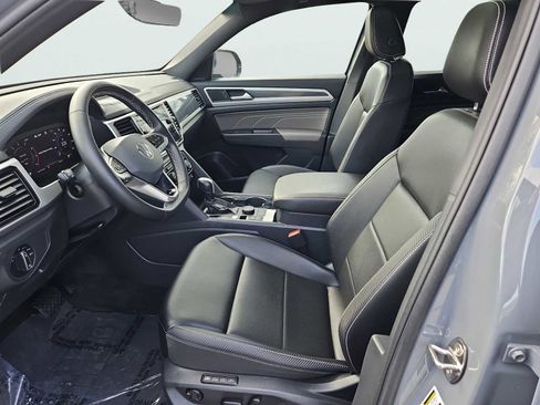 Used 2023 Volkswagen Atlas Cross Sport SEL image 36