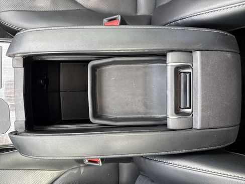 Used 2023 Toyota Highlander Limited AWD/4WD image 20