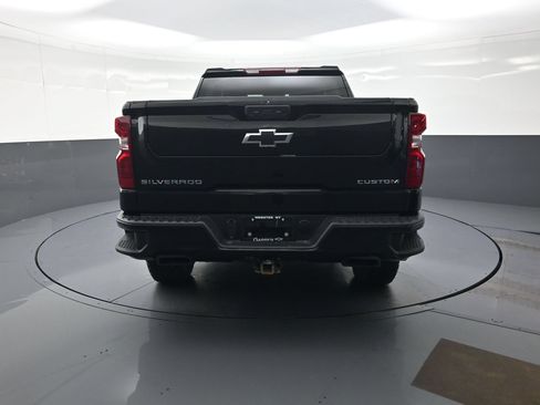 Used 2025 Chevrolet Silverado 1500 Custom Trail Boss AWD/4WD image 4