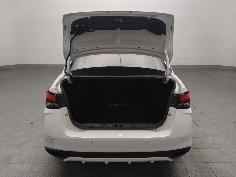 Used 2021 Nissan Versa SV FWD image 29