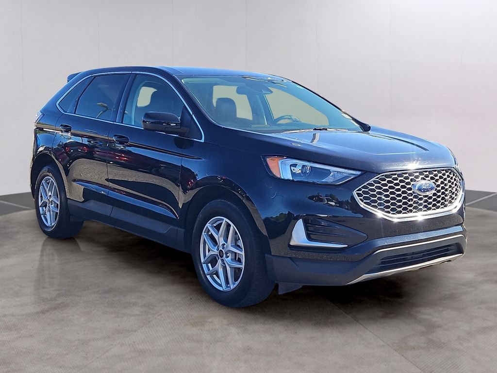 Used 2024 Ford Edge SEL AWD/4WD image 3