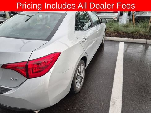 Used 2018 Toyota Corolla XLE FWD image 3