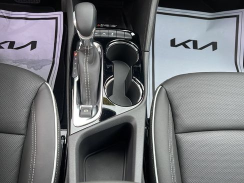 Used 2025 Buick Encore GX Avenir w/ Avenir Technology Package image 26