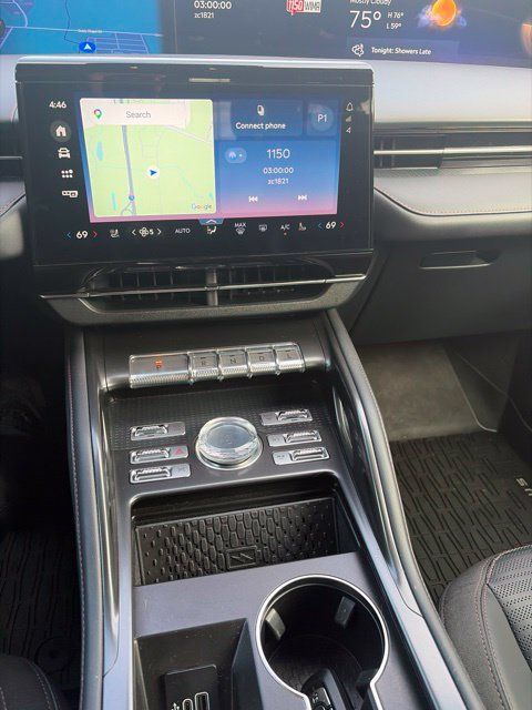 Used 2024 Lincoln Nautilus Reserve w/ Equipment Group 202A AWD/4WD image 16