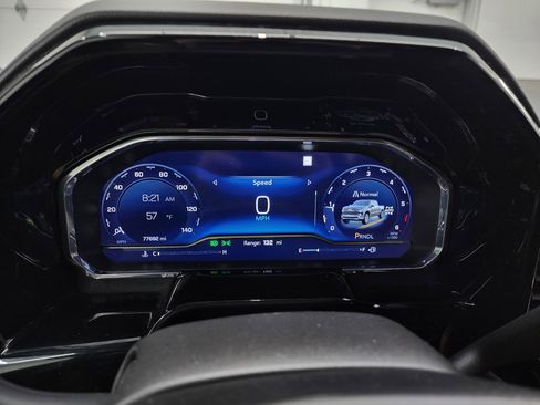 Used 2022 Chevrolet Silverado 1500 RST image 12