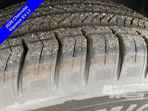 New 2026 Chevrolet Equinox EV LT image 16