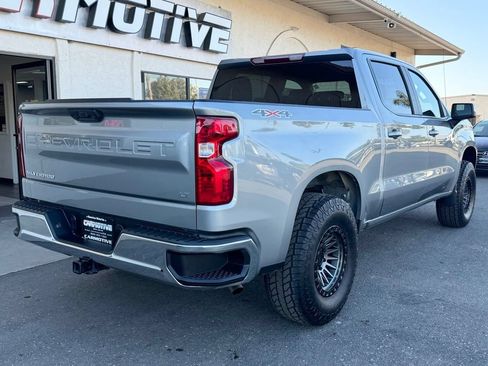 Used 2025 Chevrolet Silverado 1500 LT AWD/4WD image 4