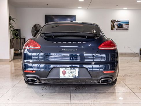 Used 2016 Porsche Panamera 4 image 13