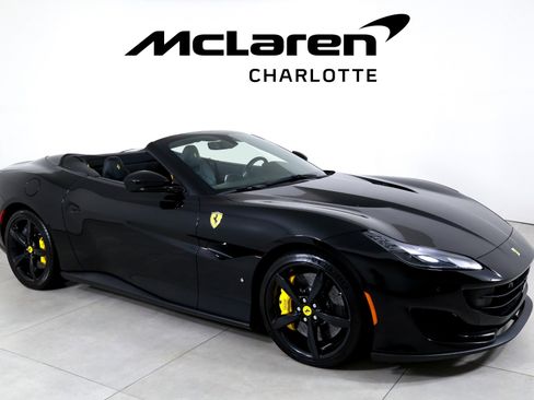 Used 2019 Ferrari Portofino RWD image 2