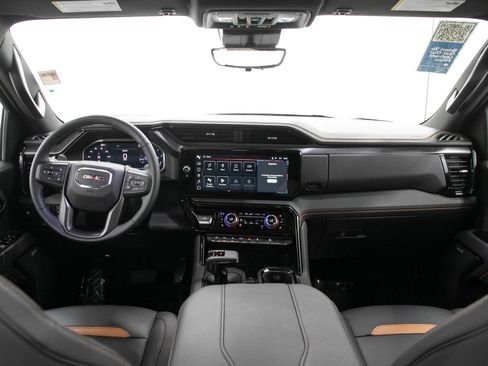 Used 2026 GMC Sierra 1500 AT4 w/ AT4 Premium Package AWD/4WD image 16