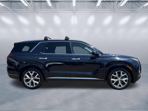 Used 2021 Hyundai Palisade Limited w/ Winter Package FWD image 3