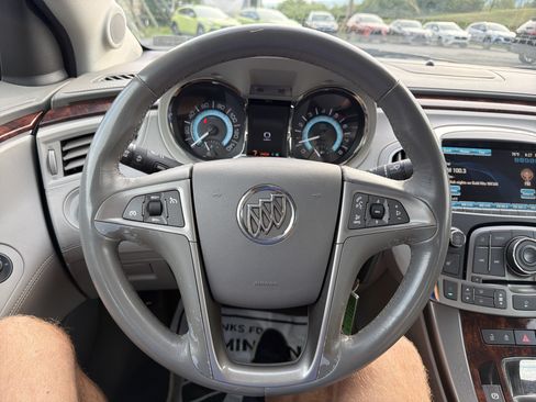 Used 2012 Buick LaCrosse Premium FWD image 17