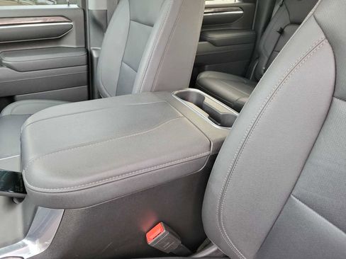 Used 2024 Chevrolet Silverado 2500 LTZ w/ LTZ Convenience Package image 16