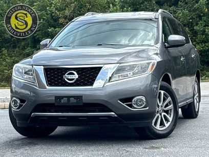 Used 2016 Nissan Pathfinder SV
