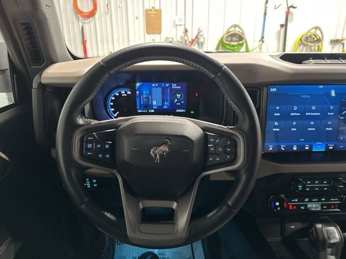 Used 2023 Ford Bronco Wildtrak AWD/4WD image 50