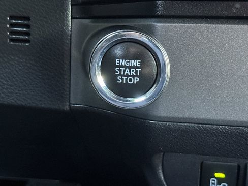 Used 2020 Toyota Tacoma TRD Sport w/ Technology Package image 21