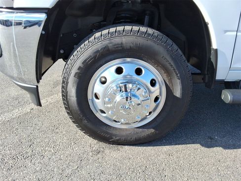 Used 2026 RAM 3500 Tradesman image 10