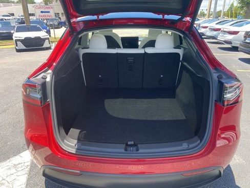 Used 2023 Tesla Model Y Performance AWD/4WD image 12