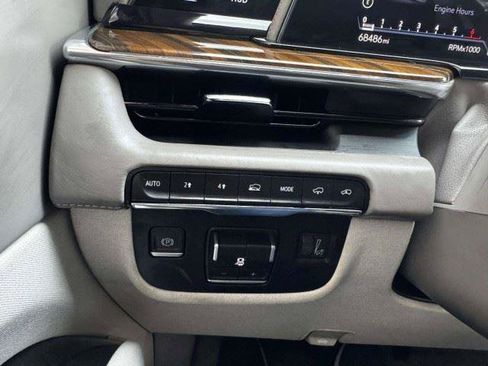 Used 2021 Cadillac Escalade Premium Luxury Platinum AWD/4WD image 27