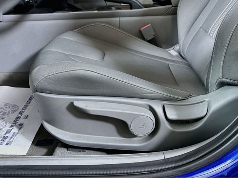 Certified 2024 Hyundai Elantra SEL FWD image 19