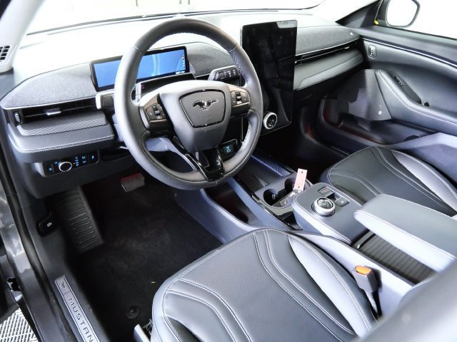 Certified 2023 Ford Mustang Mach-E Premium AWD/4WD image 5