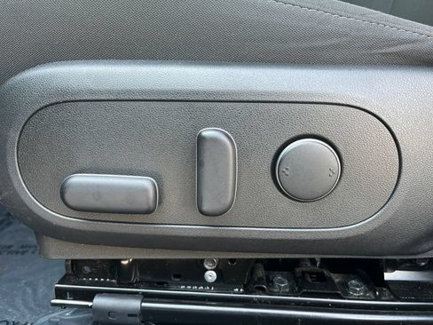 Used 2024 Hyundai Kona SEL AWD/4WD image 16