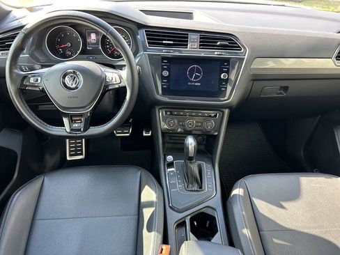 Used 2021 Volkswagen Tiguan SE R-Line image 13