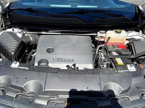 Used 2023 Chevrolet Traverse LT w/ LPO, Floor Liner Package AWD/4WD image 22
