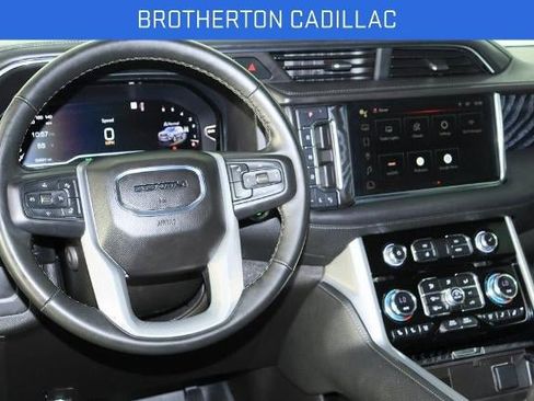 Used 2023 GMC Yukon Denali image 20