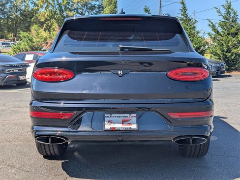 Used 2021 Bentley Bentayga V8 image 30