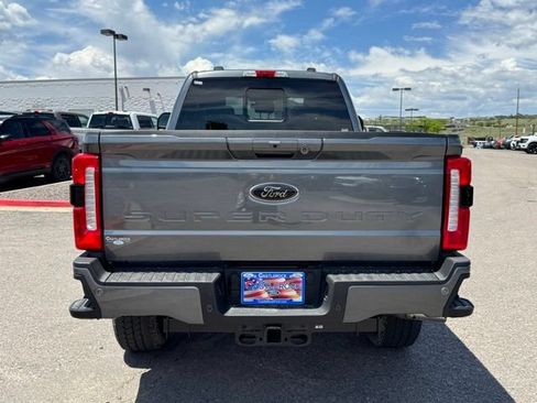New 2026 Ford F250 Lariat w/ Black Appearance Package AWD/4WD image 4